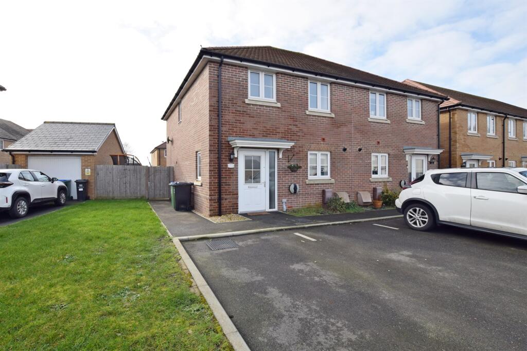 Main image of property: Potters Way, North Bersted, Bognor Regis, PO21