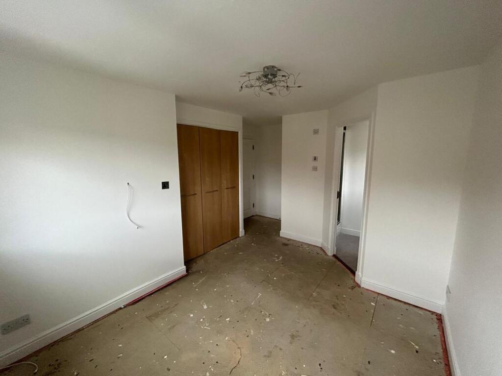 96 Saracen Street, Glasgow G22 5AU photo 5
