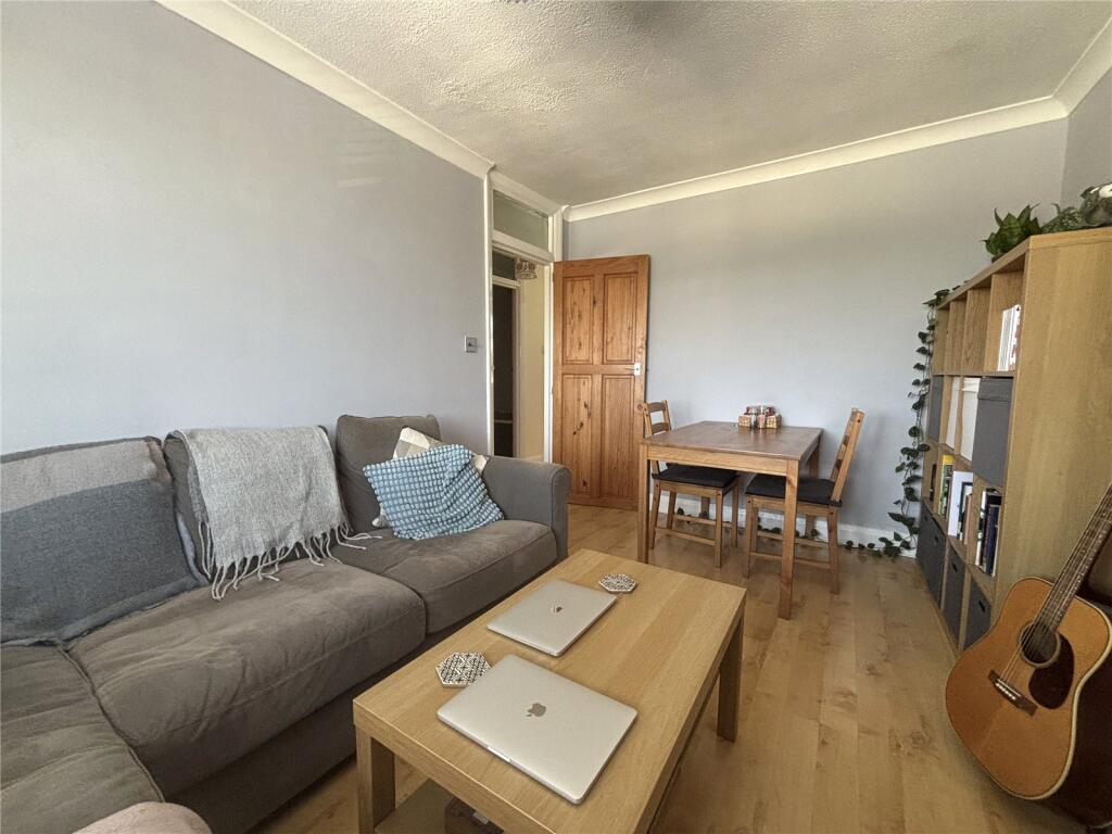 Main image of property: The Broadway, New Haw, Addlestone, Surrey, KT15