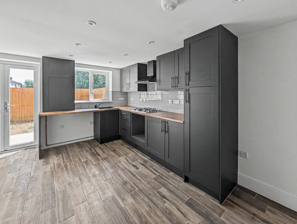 House in Shrewsbury, Harlescott Grange - View 4