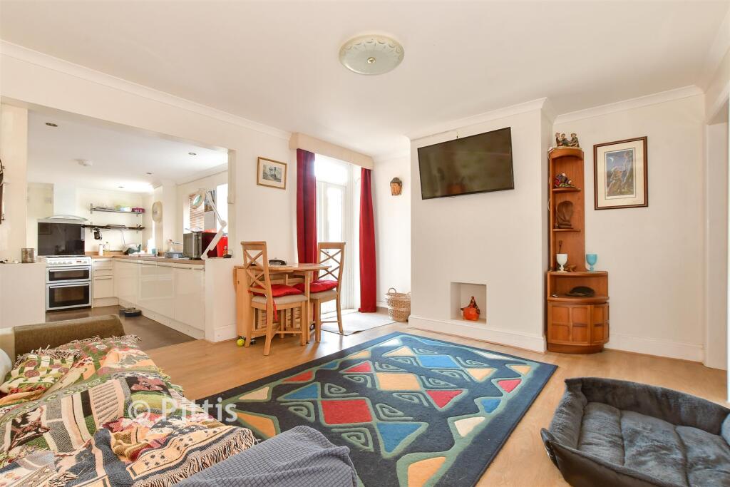 House in Shanklin, Isle of Wight - More