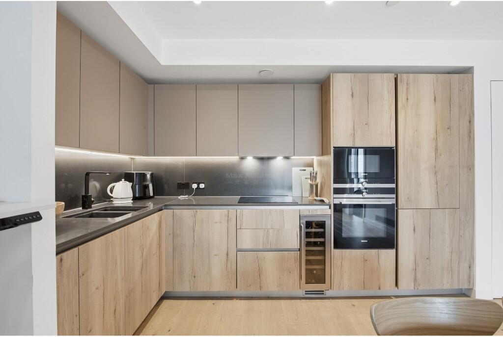 Apartment in London - More