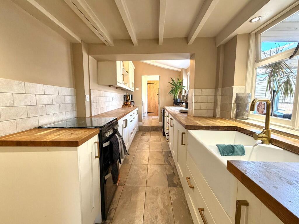 House in Earls Barton - View 3