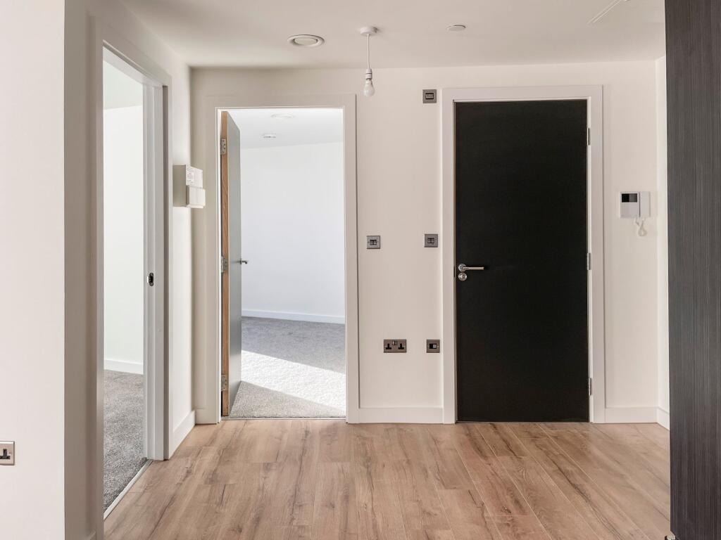 Apartment in Manchester - View 5