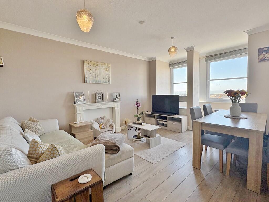 Apartment in Portsmouth - More