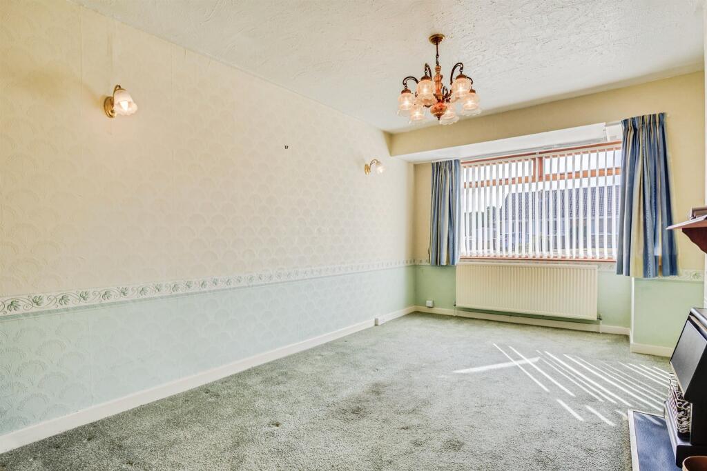 House in Wakefield, Windmill Hill, Crofton - View 3