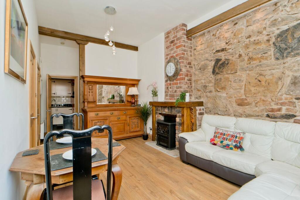 Dock Place, Leith , Edinburgh, EH6 photo 4