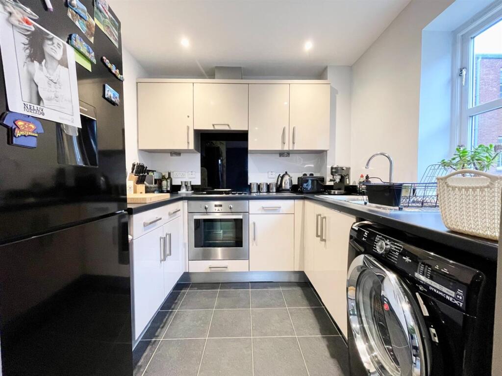 Apartment in Winchester, Tapnage, Wickham - View 5