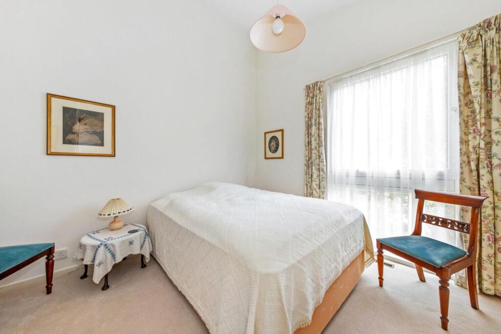 House in London - More