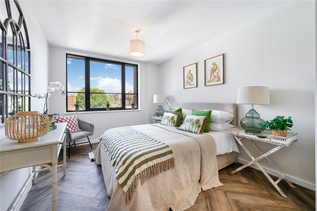 Main image of property: Fallsbrook Road, SW16
