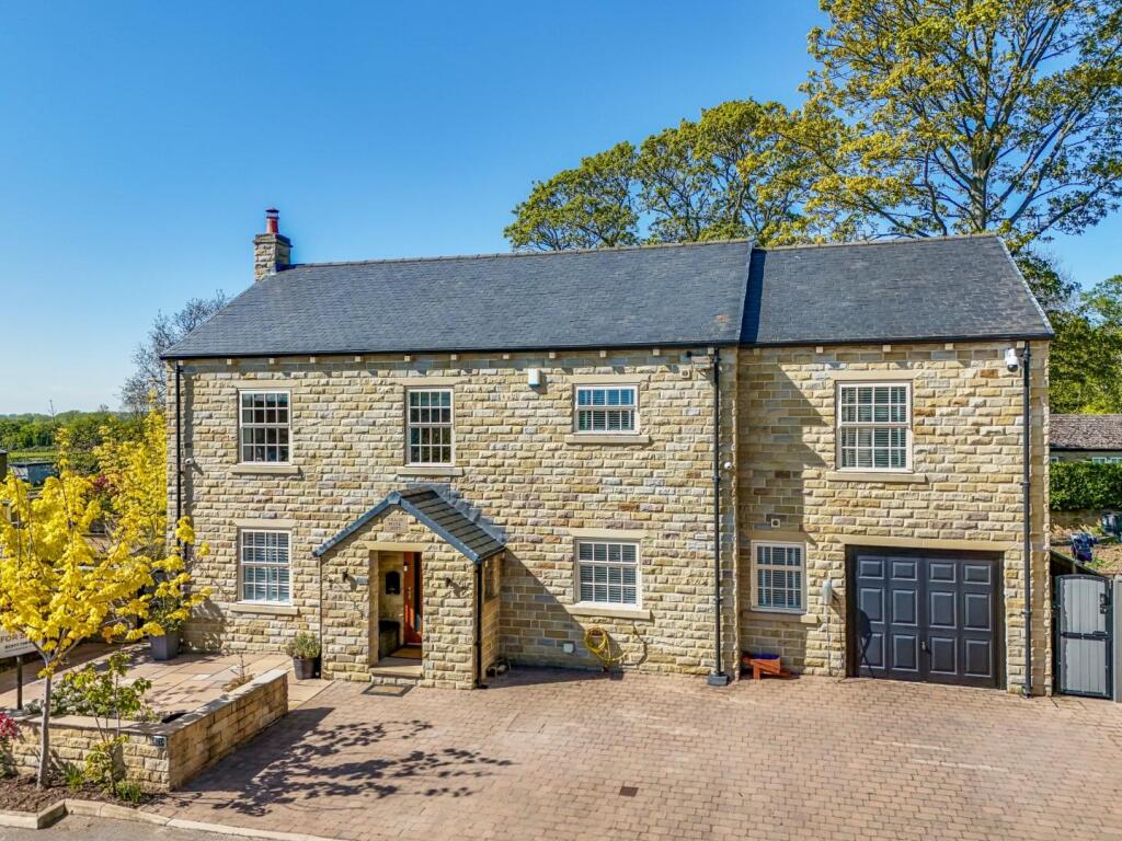 Main image of property: Pontefract Road, Ackworth, Pontefract