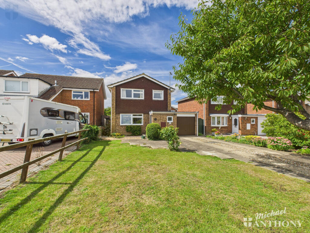 Main image of property: Turnfurlong Lane, Aylesbury, Buckinghamshire