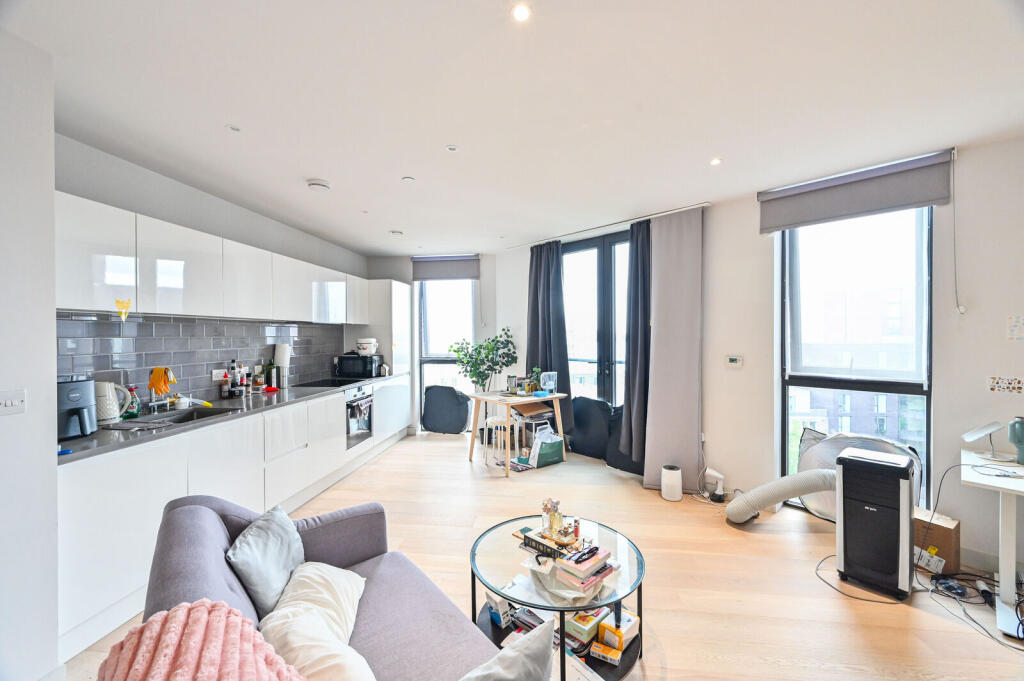 Apartment in London - View 5