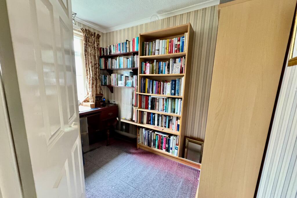 House in Swanage, Dorset - More