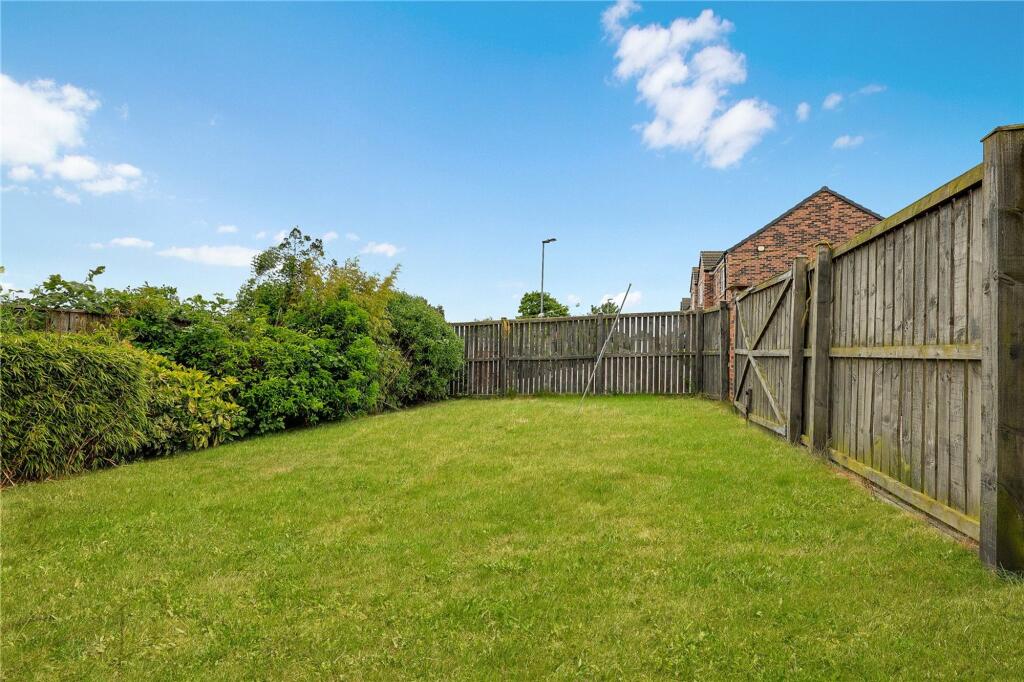 House in Stockton-on-Tees, Ormesby Bank, Normanby - View 2