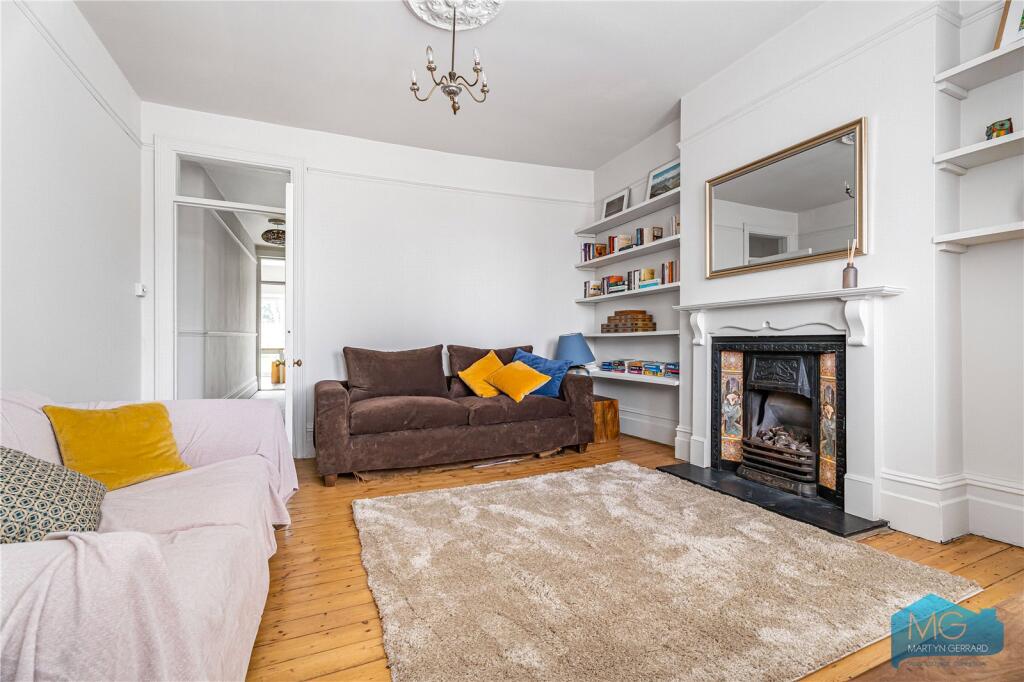 Hurst Road, London, N21 photo 4