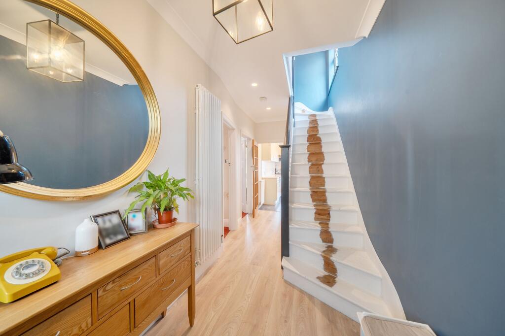 Roundwood Close, Ruislip, HA4 - View 5