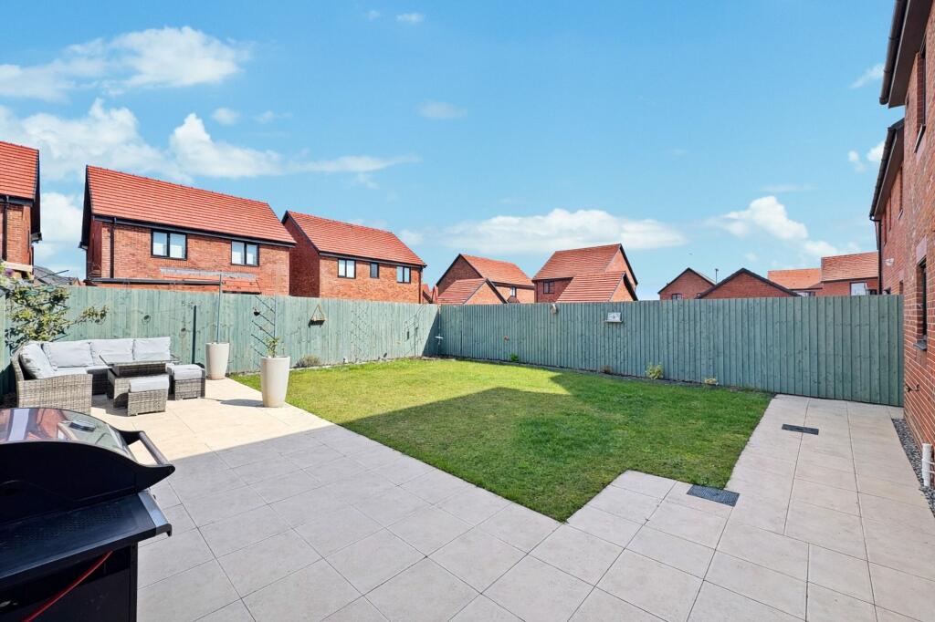 House in Bolton, Westhoughton - View 4