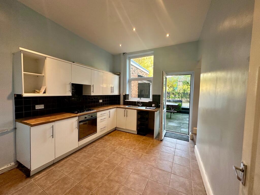 House in Tameside, Greater Manchester - View 2
