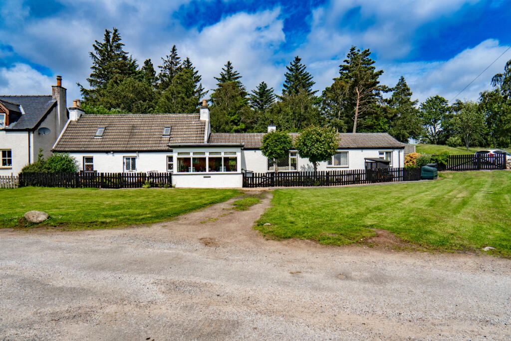 Main image of property: Balbeg, Balnain, IV63 6TL