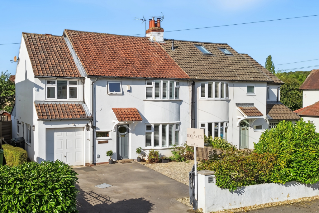 Main image of property: The Avenue, Collingham, LS22
