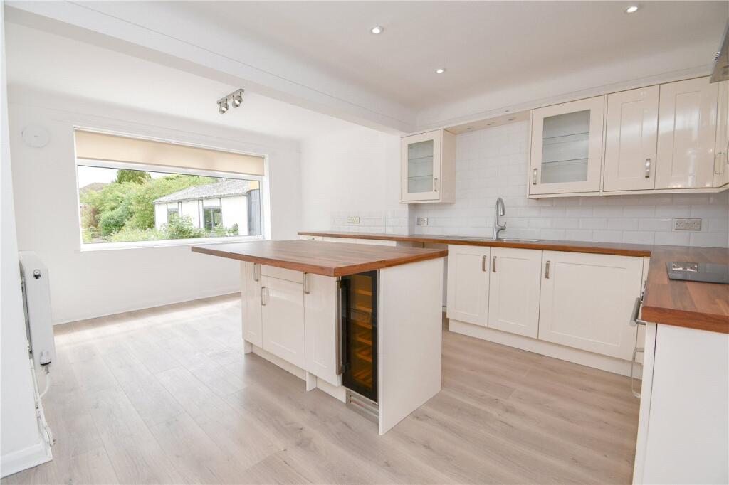 Ridgemere Road, Pensby, Wirral photo 4