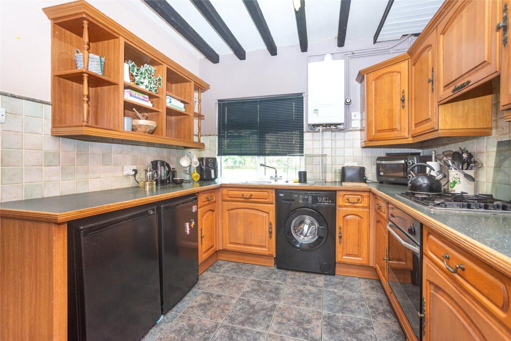 St. Davids Road, Caernarfon, Gwynedd, LL55 photo 3