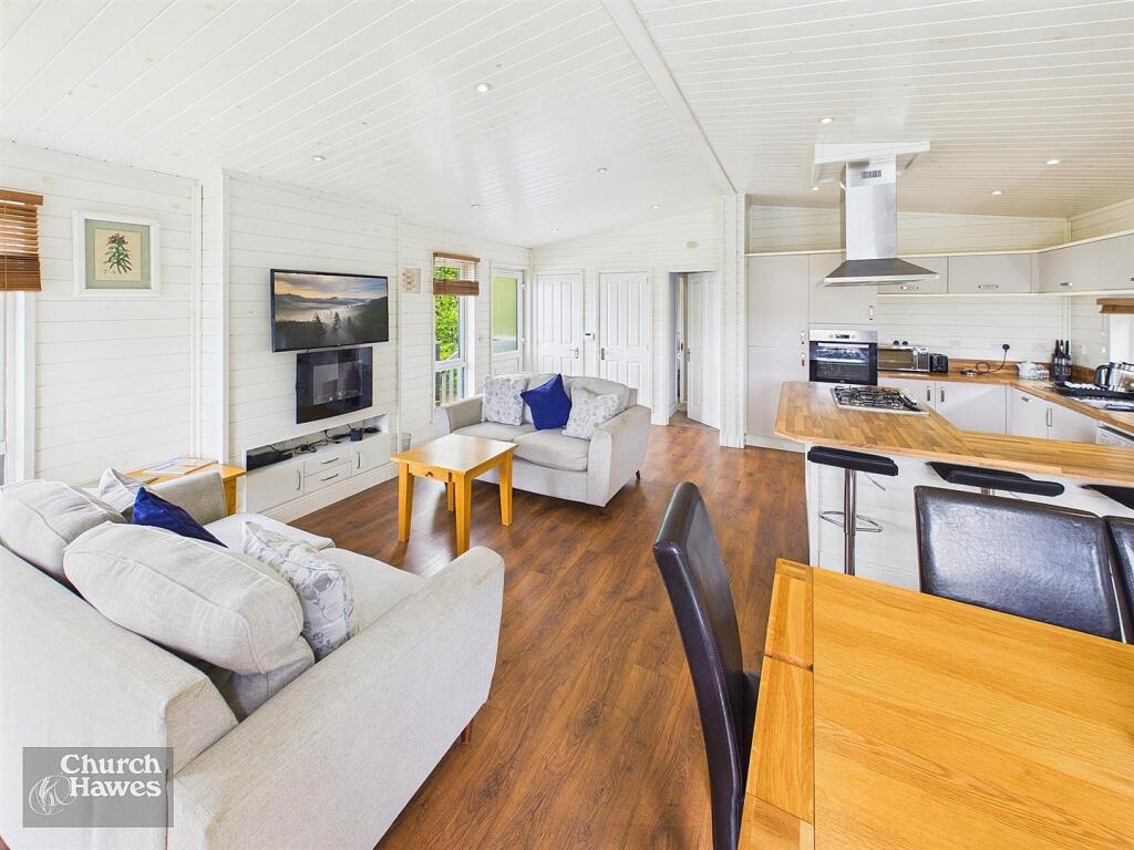 House in Chelmsford - More