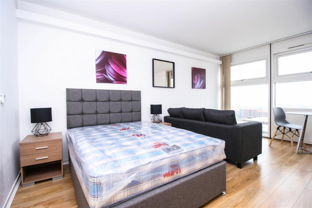 Studio apartment for rent