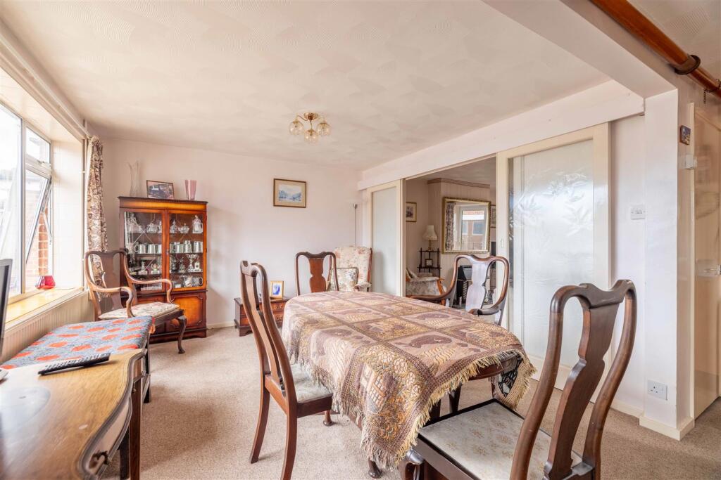 House in Slough - View 4