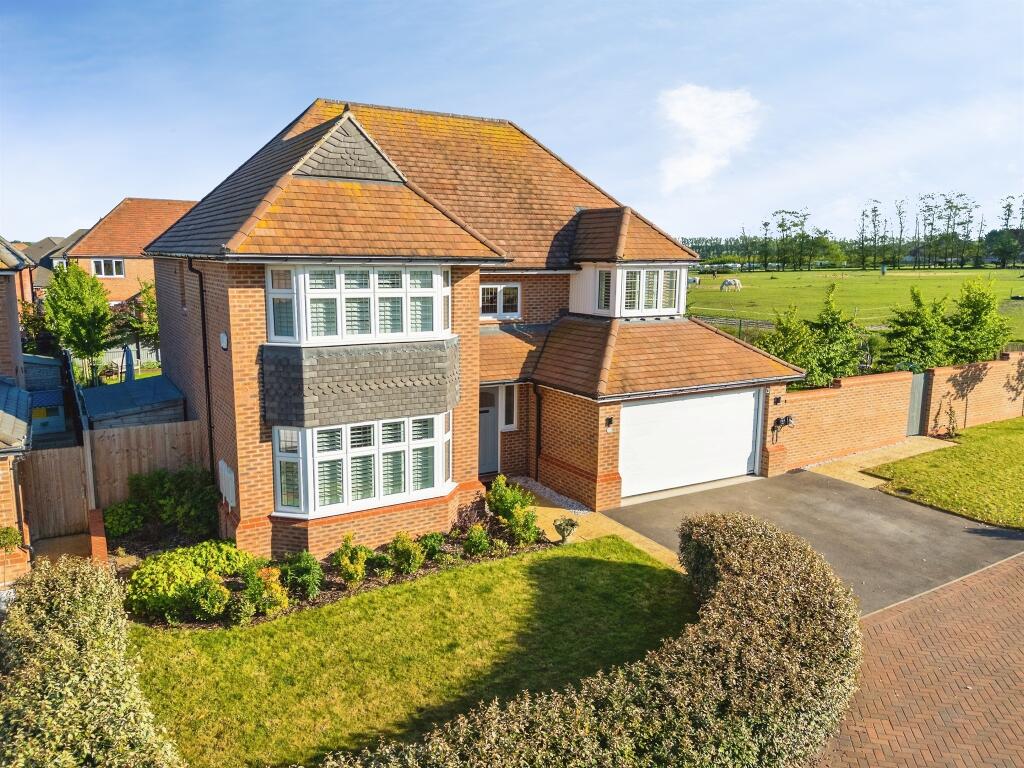 Main image of property: Grandy Crescent, Milton, ABINGDON