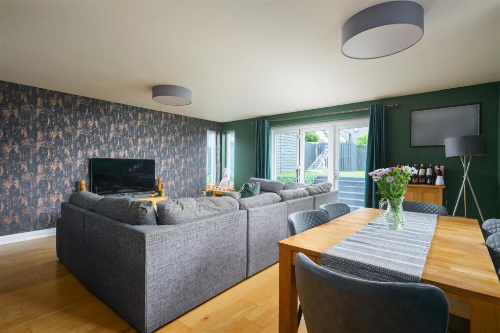 House in Burrelton, Brunty - View 3