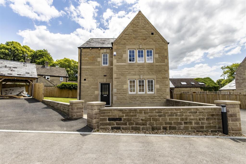 3-bed detached on Lime Grove, Ashover, Chesterfield, £495,000