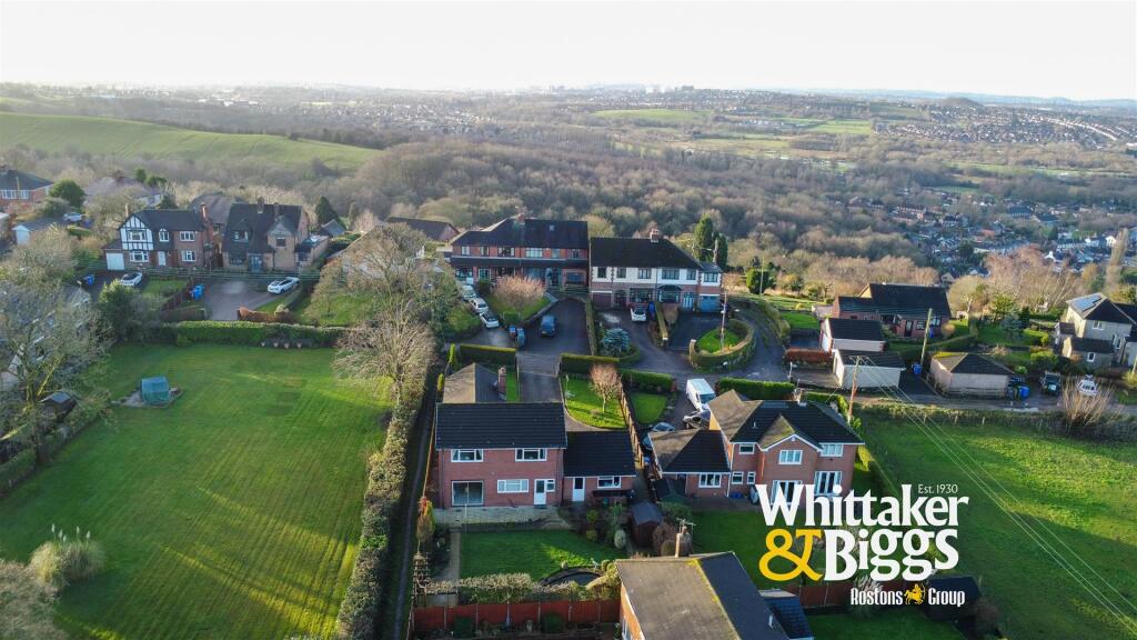 Lambourne Drive, Light Oaks, ST2 7ND photo 3