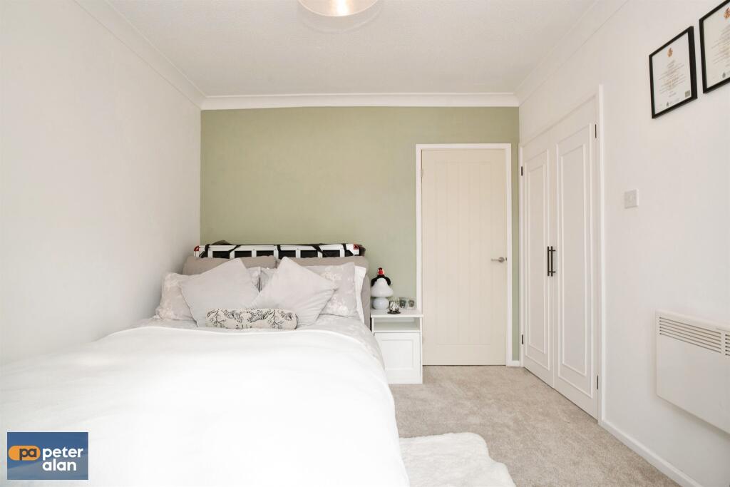 Apartment in Cardiff, Grangetown - View 5