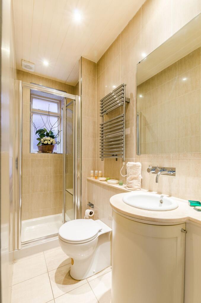 Apartment in London - View 4