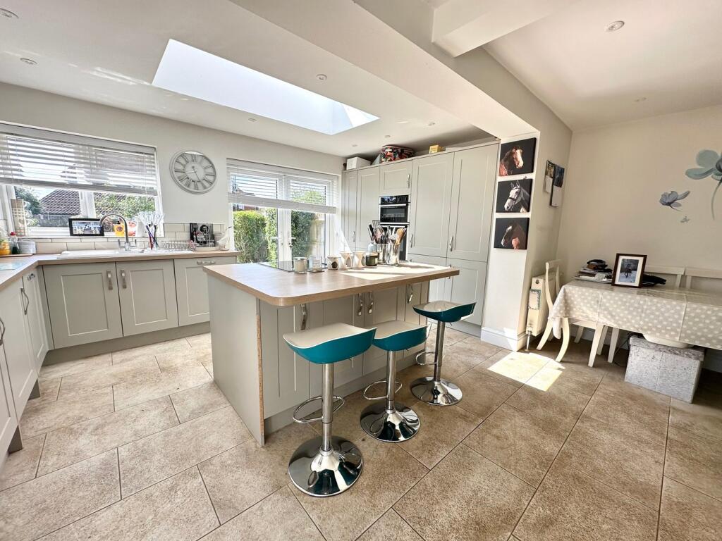 Hyde Lane, Bovingdon, HP3 photo 2
