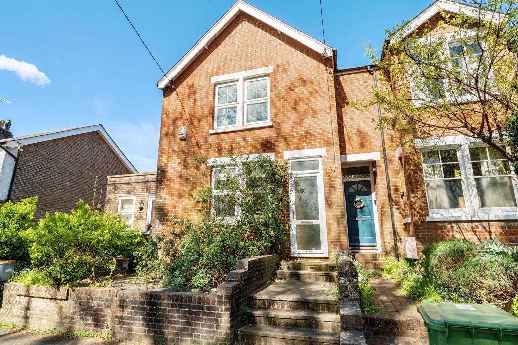 Main image of property: London Road, Pulborough, RH20
