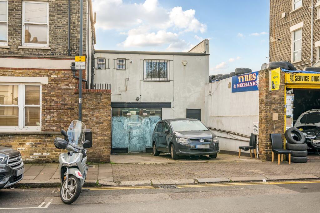 Main image of property: 101 Tubbs Road, Willesden Junction, NW10 4QX
