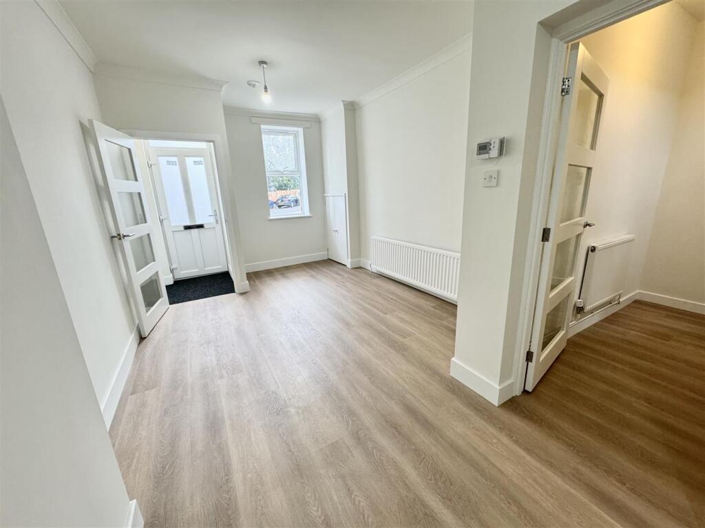 Apartment in Bournemouth - View 3