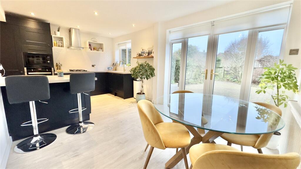 House in Frankby, Newton - More