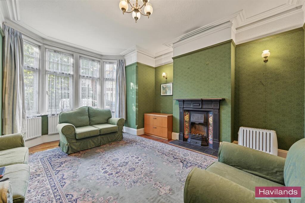 House in London - View 3