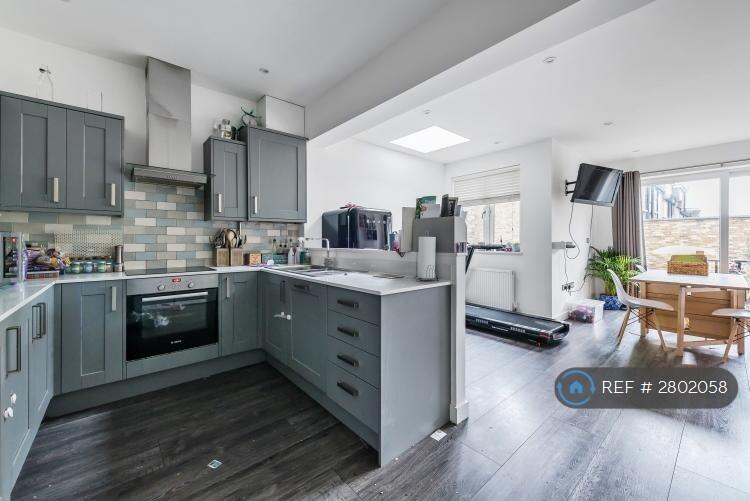 Main image of property: Grierson Road, London, SE23