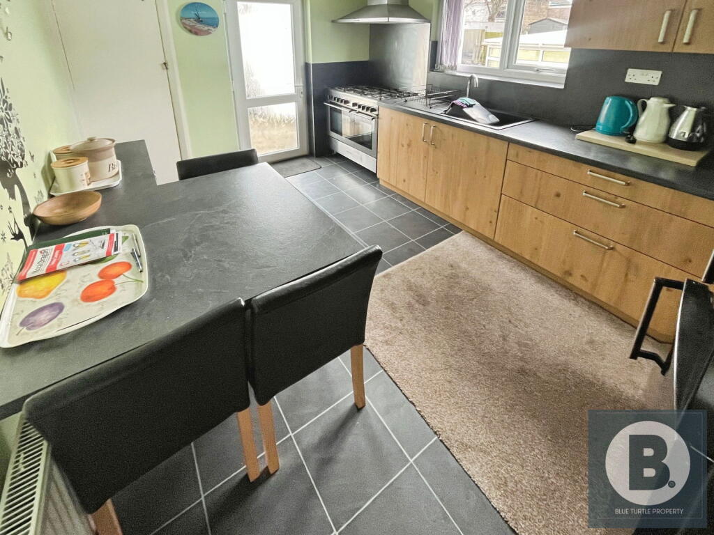 Oxwich Road, Mochdre, Colwyn Bay, LL28 photo 4