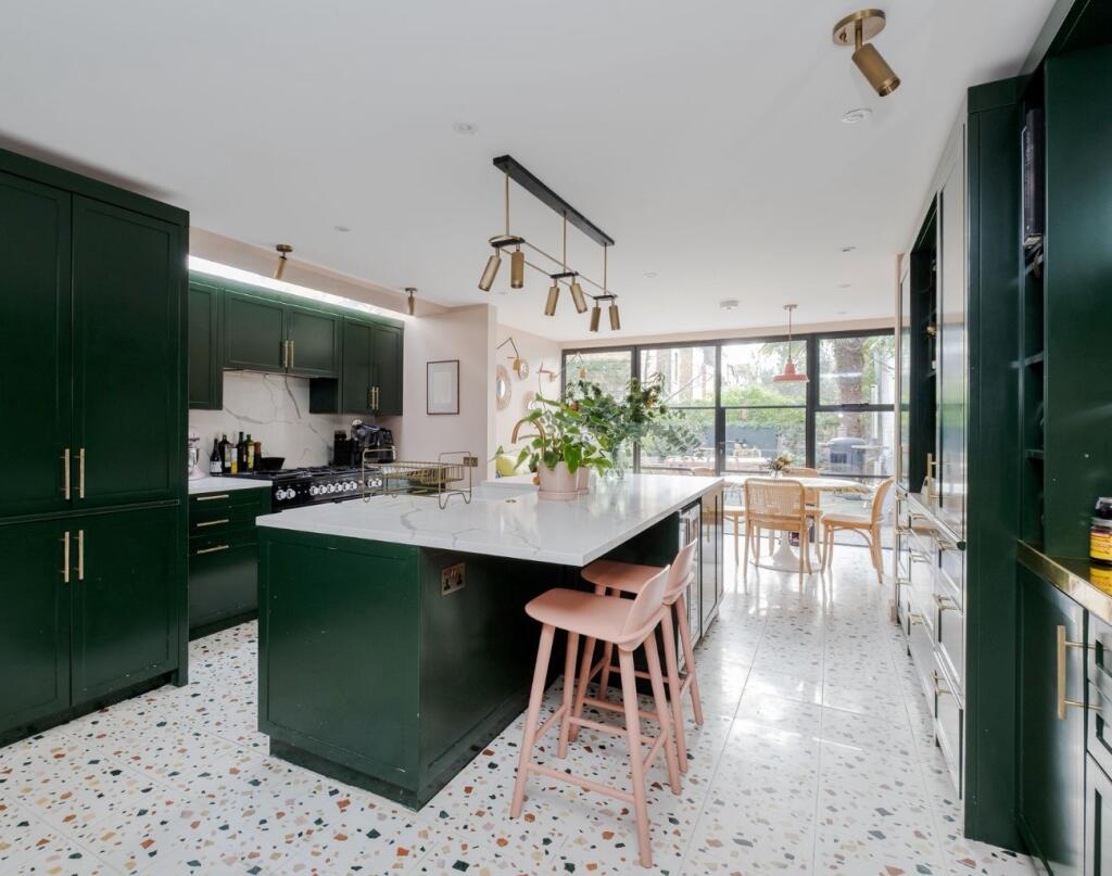 Main image of property: Islington Park Street, London, N1