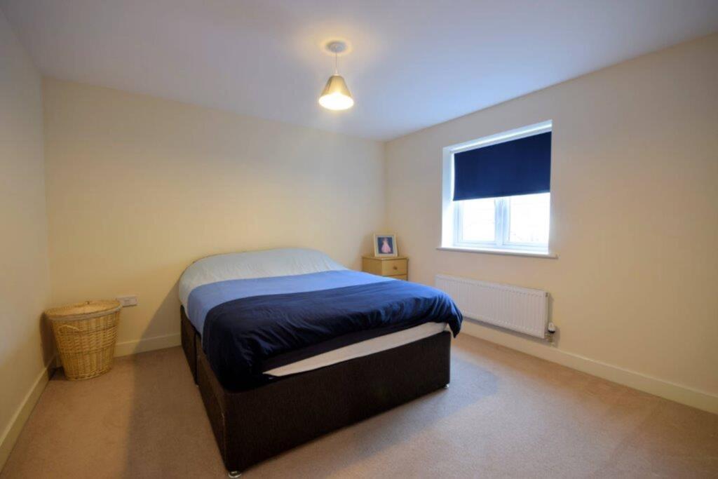 Apartment in Exeter - More
