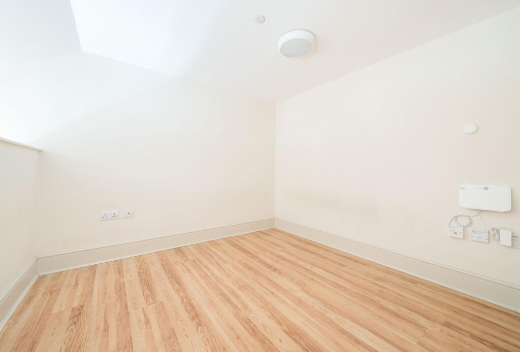 Apartment in Bristol - More