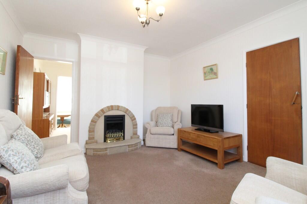 House in Rugby, Warwickshire - View 3