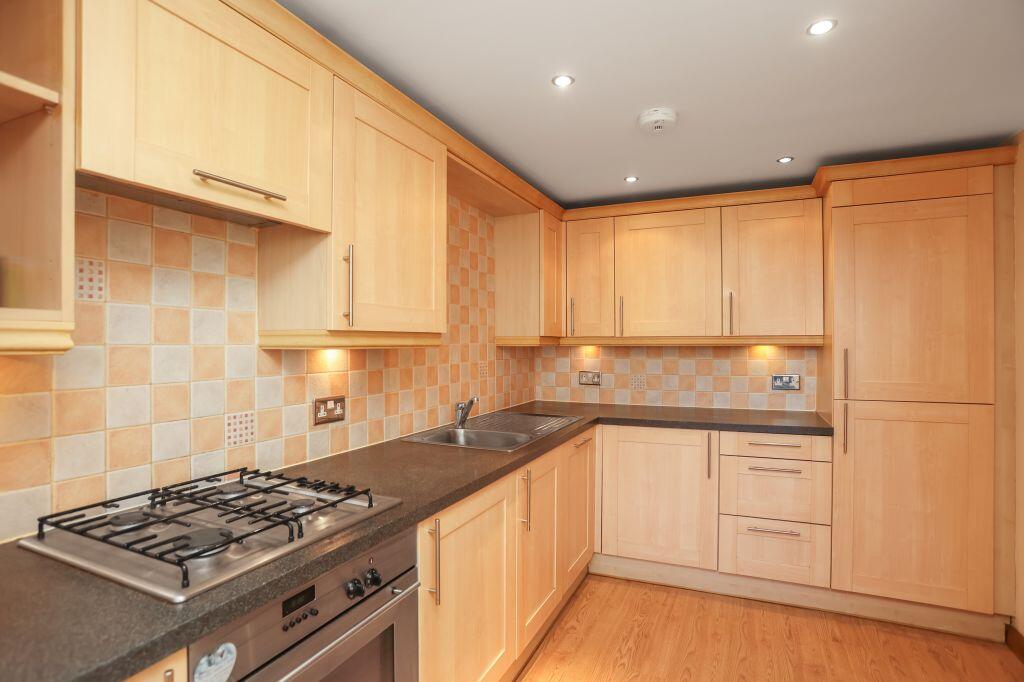 Apartment in Edinburgh - View 5