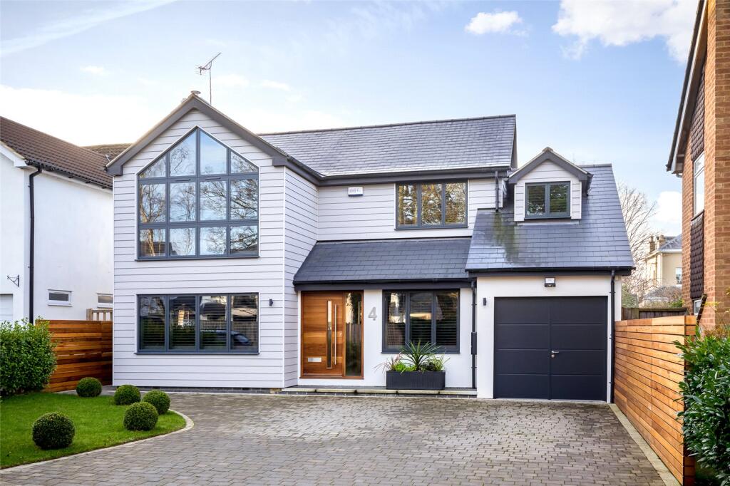 Main image of property: Walnut Close, Cheltenham, Gloucestershire, GL52